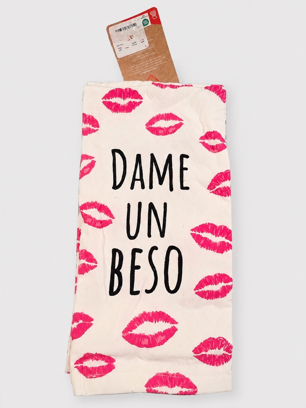 Cuisinart “Dame Un Beso” Kiss Print Kitchen Towel Set